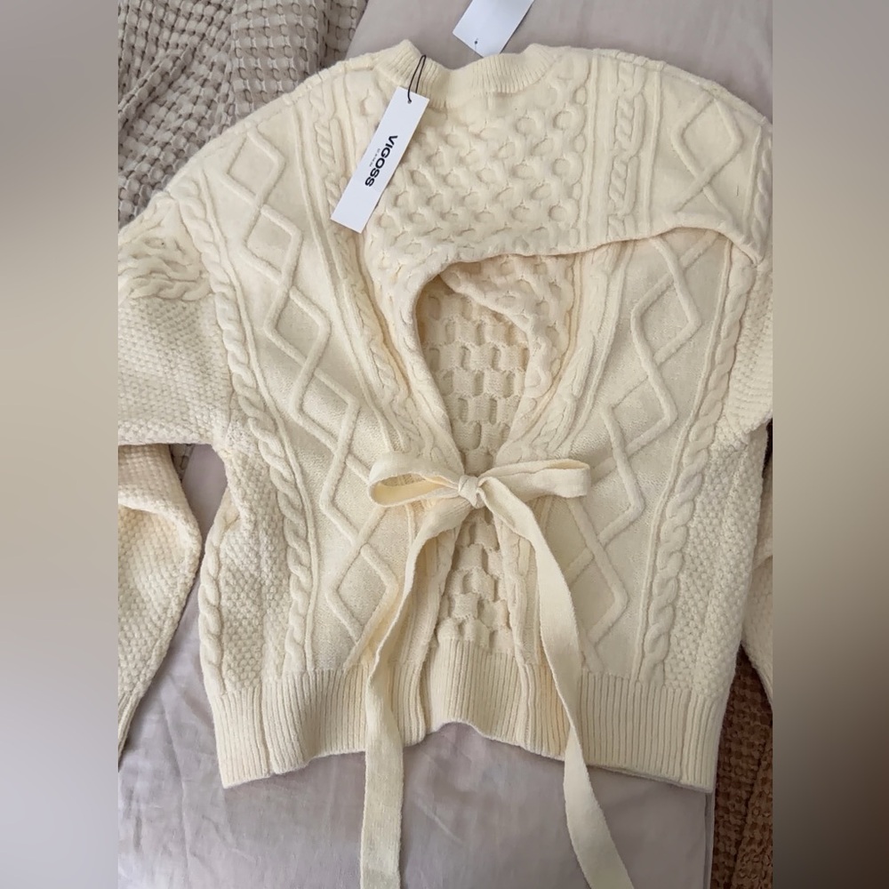 Vigoss Cream Cable Knit Sweater - Picture 2 of 4